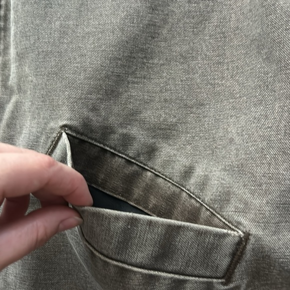 MOVING SALE!!! CARHARTT DUCK LINED SHERPA VEST. MAKE OFFERS! - Picture 3 of 5